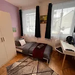 Δωμάτια σε οικογενειακή κατοικία Grosses Aschaffenburg 4 Schlafzimmer Fuer Bis Zu 11 Gaeste Aschaffapartment Mainaschaff
