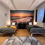 Grosses Aschaffenburg 4 Schlafzimmer Fuer Bis Zu 11 Gaeste Aschaffapartment Δωμάτια σε οικογενειακή κατοικία *