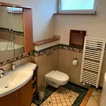 Grosses Aschaffenburg 4 Schlafzimmer Fuer Bis Zu 11 Gaeste Aschaffapartment Δωμάτια σε οικογενειακή κατοικία *