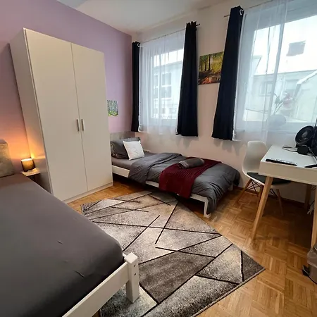 Grosses Aschaffenburg 4 Schlafzimmer Fuer Bis Zu 11 Gaeste Aschaffapartment