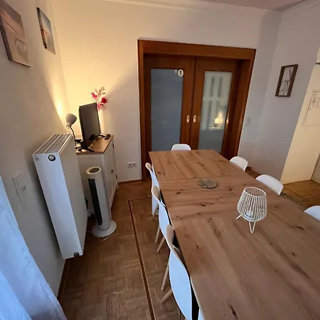 Grosses Aschaffenburg 4 Schlafzimmer Fuer Bis Zu 11 Gaeste Aschaffapartment Privat bolig