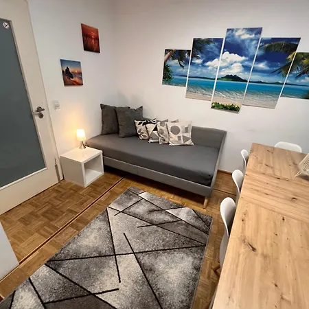 Grosses Aschaffenburg 4 Schlafzimmer Fuer Bis Zu 11 Gaeste Aschaffapartment Privat bolig *