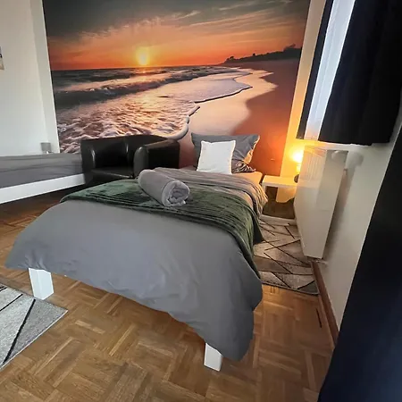Grosses Aschaffenburg 4 Schlafzimmer Fuer Bis Zu 11 Gaeste Aschaffapartment Mainaschaff