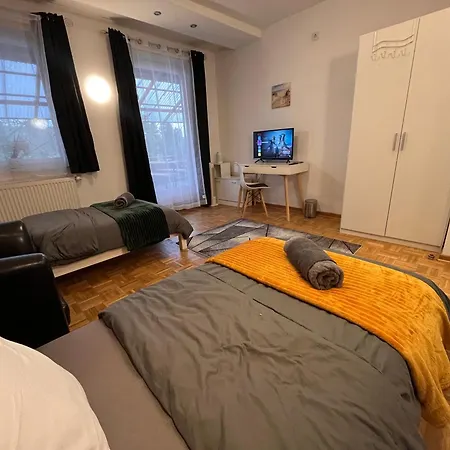 Grosses Aschaffenburg 4 Schlafzimmer Fuer Bis Zu 11 Gaeste Aschaffapartment Privat bolig *