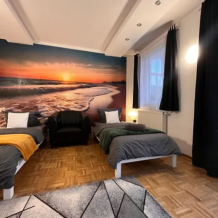 Grosses Aschaffenburg 4 Schlafzimmer Fuer Bis Zu 11 Gaeste Aschaffapartment Privat bolig Mainaschaff