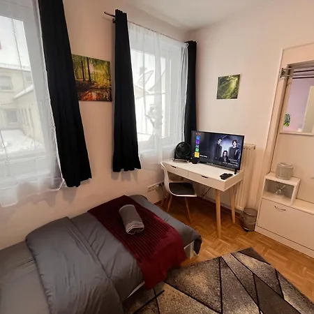 Grosses Aschaffenburg 4 Schlafzimmer Fuer Bis Zu 11 Gaeste Aschaffapartment