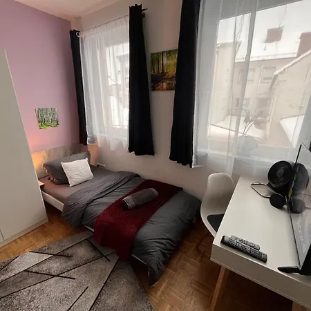 Grosses Aschaffenburg 4 Schlafzimmer Fuer Bis Zu 11 Gaeste Aschaffapartment Privat bolig