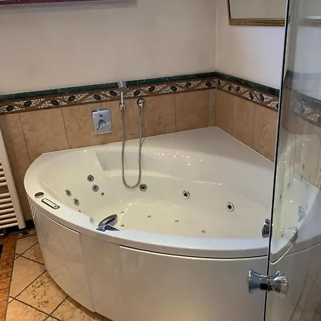 Privat bolig Grosses Aschaffenburg 4 Schlafzimmer Fuer Bis Zu 11 Gaeste Aschaffapartment Mainaschaff