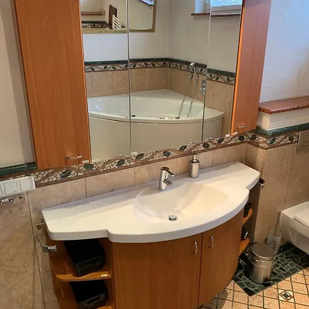 Privat bolig Grosses Aschaffenburg 4 Schlafzimmer Fuer Bis Zu 11 Gaeste Aschaffapartment Mainaschaff