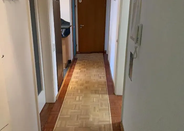Quarto em Acomodações Particulares Grosses Apartment Aschaffenburg 4 Schlafzimmer Fuer Bis Zu 11 Gaeste Aschaffapartment Mainaschaff *