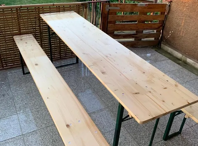 Grosses Apartment Aschaffenburg 4 Schlafzimmer Fuer Bis Zu 11 Gaeste Aschaffapartment Mainaschaff Quarto em Acomodações Particulares