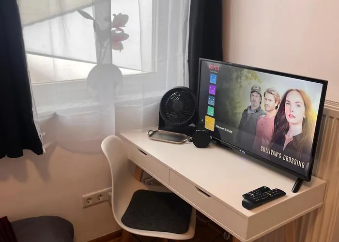 Grosses Apartment Aschaffenburg 4 Schlafzimmer Fuer Bis Zu 11 Gaeste Aschaffapartment Mainaschaff * Mainaschaff