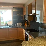 ホームステイ Grosses Aschaffenburg 4 Schlafzimmer Fuer Bis Zu 11 Gaeste Aschaffapartment