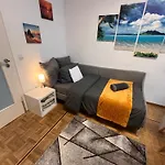 ホームステイ Grosses Aschaffenburg 4 Schlafzimmer Fuer Bis Zu 11 Gaeste Aschaffapartment *