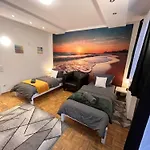 Grosses Aschaffenburg 4 Schlafzimmer Fuer Bis Zu 11 Gaeste Aschaffapartment Accommodatie bij particulieren *