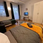 Grosses Aschaffenburg 4 Schlafzimmer Fuer Bis Zu 11 Gaeste Aschaffapartment Accommodatie bij particulieren *