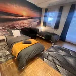 Grosses Aschaffenburg 4 Schlafzimmer Fuer Bis Zu 11 Gaeste Aschaffapartment * Mainaschaff