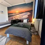 ホームステイ Grosses Aschaffenburg 4 Schlafzimmer Fuer Bis Zu 11 Gaeste Aschaffapartment *