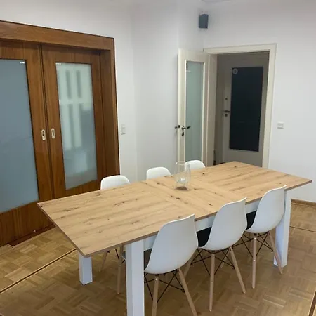 Δωμάτια σε οικογενειακή κατοικία Grosses Apartment Aschaffenburg 4 Schlafzimmer Fuer Bis Zu 11 Gaeste Aschaffapartment Mainaschaff *