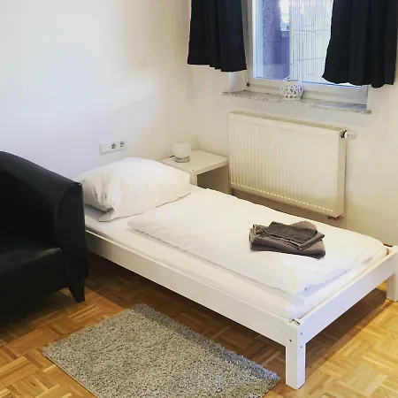 Aschaffapartment 4 Schlafzimmer Bis 10 Personen Bei Aschaffenburg * Mainaschaff