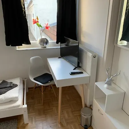 Δωμάτια σε οικογενειακή κατοικία Grosses Apartment Aschaffenburg 4 Schlafzimmer Fuer Bis Zu 11 Gaeste Aschaffapartment Mainaschaff