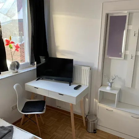 Aschaffapartment 4 Schlafzimmer Bis 10 Personen Bei Aschaffenburg Homestay *