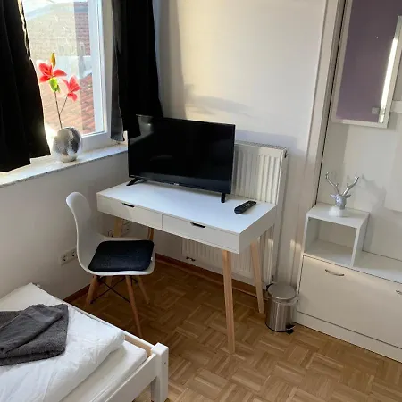 Δωμάτια σε οικογενειακή κατοικία Grosses Apartment Aschaffenburg 4 Schlafzimmer Fuer Bis Zu 11 Gaeste Aschaffapartment Mainaschaff Mainaschaff