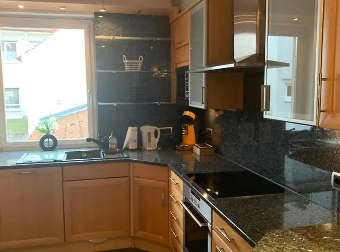 Homestay Grosses Aschaffenburg 4 Schlafzimmer Fuer Bis Zu 11 Gaeste Aschaffapartment