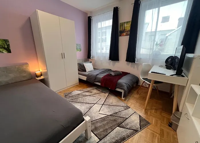 Grosses Aschaffenburg 4 Schlafzimmer Fuer Bis Zu 11 Gaeste Aschaffapartment
