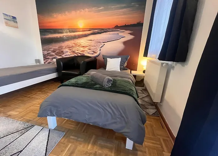 Homestay Grosses Aschaffenburg 4 Schlafzimmer Fuer Bis Zu 11 Gaeste Aschaffapartment Mainaschaff